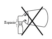 Disegno tecnico in bianco e nero che mostra un flacone con la scritta "Espacio" e un contenitore sovrastante barrato da una grande X nera