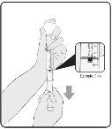 Disegno tecnico che mostra una mano che impugna una siringa con un ingrandimento che evidenzia il livello del liquido a 0,5 ml e una freccia verso il basso