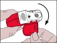 Due mani che tengono un dispositivo medico bianco e rosso mentre una freccia nera indica il movimento di rotazione del tappo verso il basso