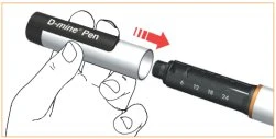 Una mano impugna la parte superiore di un dispositivo D-mine Pen per inserirla nella base nera con numeri graduati, indicato da una freccia rossa