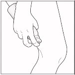 Disegno lineare di una mano che afferra la pelle della coscia per preparare il sito di iniezione del farmaco