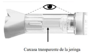 Technical drawing of a syringe with transparent barrel and a black arrow pointing to the central body of the medical device