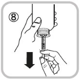 Disegno tecnico che mostra due mani che separano un contenitore cilindrico da una siringa con una freccia nera rivolta verso il basso