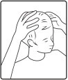 Disegno a linee nere di una persona con le mani appoggiate sulla testa e gli occhi chiusi che indica dolore o mal di testa