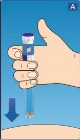 A hand holding vertically a blue and white cylindrical medical device to apply it to the body skin with a downward movement