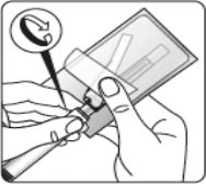 Disegno schematico di due mani che manovrano un dispositivo medico mentre una freccia circolare indica il movimento di rotazione necessario per l'