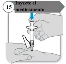 Illustrazione medica con numero 15 e testo che mostra due mani che impugnano una siringa per iniettare il farmaco