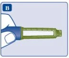 Una mano impugna un dispositivo medico a forma di penna con corpo verde e parte superiore blu su sfondo chiaro con lettera B in alto a sinistra
