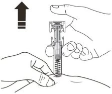 Disegno tecnico di mani che impugnano un dispositivo medico per l'amministrazione di iniezioni