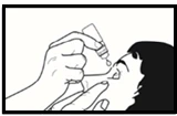Dibujo en blanco y negro de una mano que utiliza un cuentagotas para aplicar una gota de líquido en la nariz de una persona
