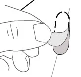 Dibujo de una mano que sostiene un pequeño objeto gris en forma de media luna cerca de una superficie curva delimitada por una línea punteada