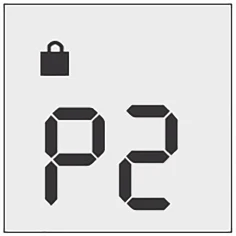 Czarna ikona kłódki w lewym górnym rogu i cyfrowy napis P2 w centrum z segmentowych znaków na jasnoszarym tle