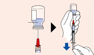 Diagram przedstawiający pobieranie cieczy z fiolki za pomocą strzykawki i igły, z czarną i niebieską strzałką wskazującą kolejność czynności