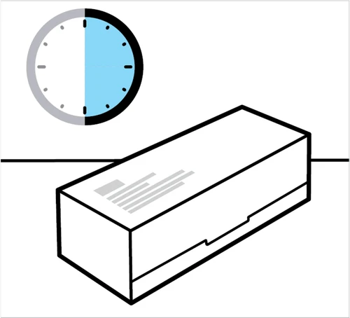 Dibujo estilizado de un reloj con la mitad derecha azul junto a una caja rectangular blanca sobre una superficie plana