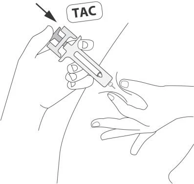 Рука держит медицинское устройство TAC для...
