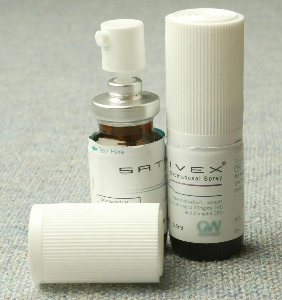 Sativex spray, para mucosa oral, solución