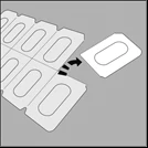 Schema che illustra il processo di estrazione di una singola compressa dalla confezione blister spostandola verso l'alto e all'esterno