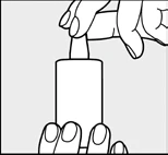 Una mano tiene la parte superiore di un dispositivo medico, mentre l'altra mano ne stabilizza la parte inferiore in posizione verticale