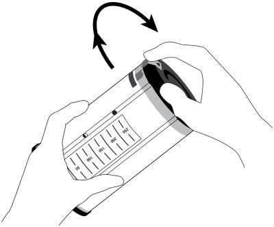Dos manos sujetando un dispositivo médico blanco con una escala milimétrica, girándolo según una flecha curva que indica movimiento rotacional