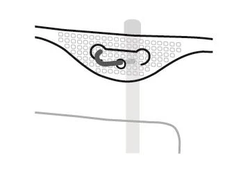 Dibujo esquemático que muestra una tirita blanca con perforación y un elemento oscuro en su interior, colocada sobre un fondo claro con una línea gris debajo