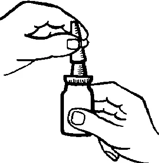 La mano sinistra tiene un frasco de vidrio, mientras que la mano derecha desenrosca la parte superior, preparando el medicamento para su administración