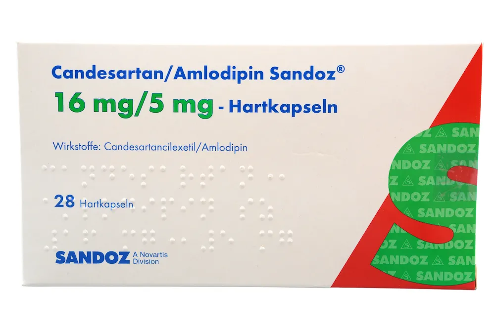 Candesartán cilexetilo + amlodipino + HCT Sandoz capsule, dure