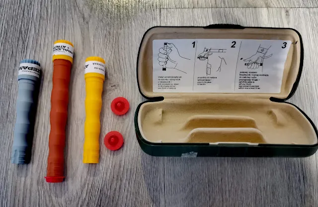 Zetaw Autoinyector para Agentes Químicos de Combate IZAS-05 solución para inyección