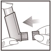 Una mano sostiene el inhalador, otra mano abre la tapa, con una flecha que indica la dirección de apertura para prepararlo antes del uso