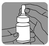 Una mano tiene un flacone con spray nasale, l'altra mano preme l'erogatore per rilasciare una dose del farmaco